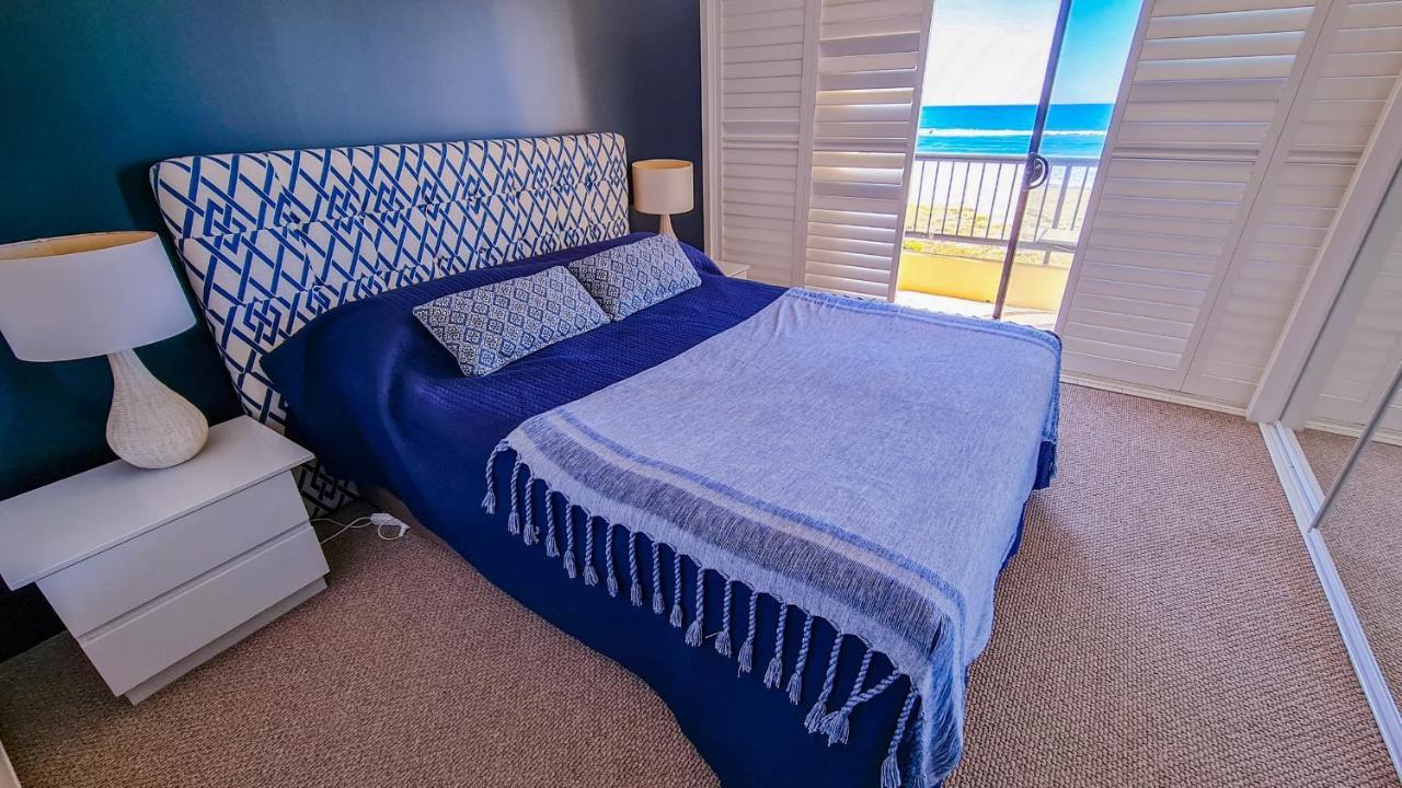 גולד קוסט Pelican Sands Beach Resort מראה חיצוני תמונה
