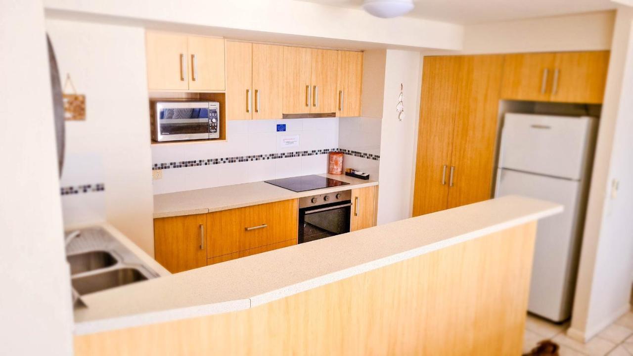גולד קוסט Pelican Sands Beach Resort מראה חיצוני תמונה