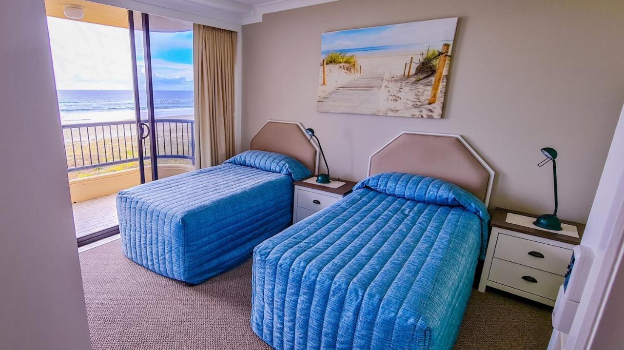 גולד קוסט Pelican Sands Beach Resort מראה חיצוני תמונה