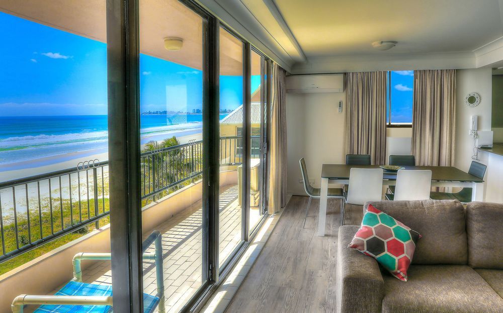 גולד קוסט Pelican Sands Beach Resort מראה חיצוני תמונה