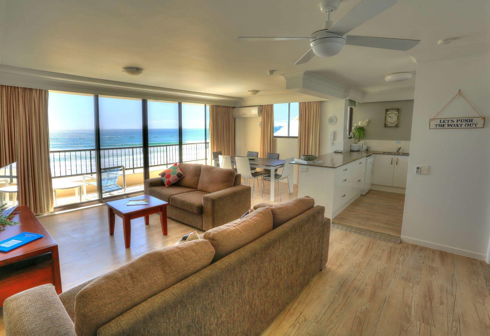 גולד קוסט Pelican Sands Beach Resort מראה חיצוני תמונה