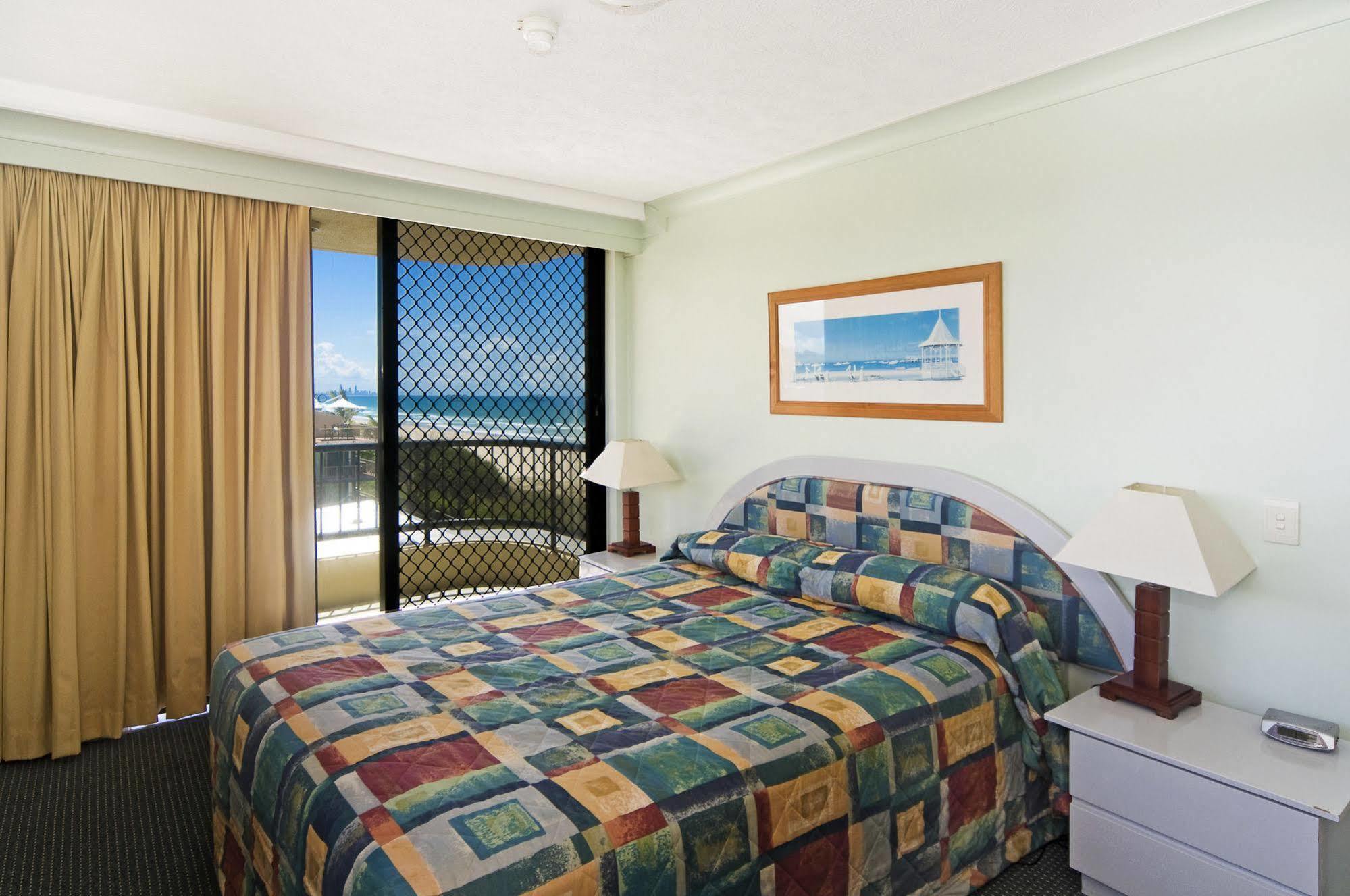 גולד קוסט Pelican Sands Beach Resort מראה חיצוני תמונה